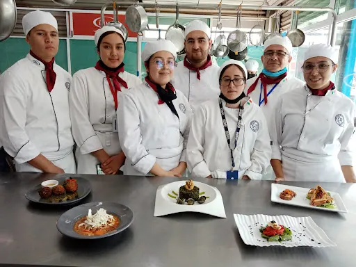 Preparación de Alimentos y Bebidas